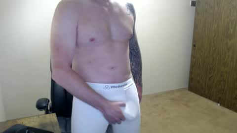 Snapshot of hunter_jayden7 chatting on 06-21-26, 08:44 TypsyT7 online show from 06-21-26, 08:44