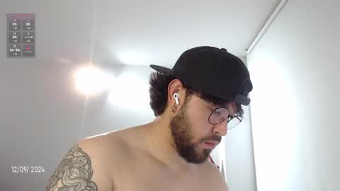 Snapshot of hunter_of_mn chatting on 12-10-24, 01:11 online show from 12-10-24, 01:11