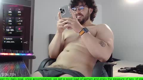 Snapshot of hunter_of_mn chatting on 12-25-24, 01:10 online show from 12-25-24, 01:10