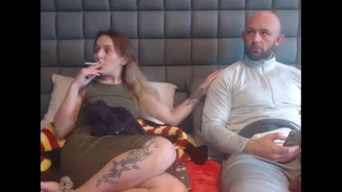 Snapshot of hunterandesme chatting on 01-22-25, 02:03 HunterandEsme online show from 01-22-25, 02:03