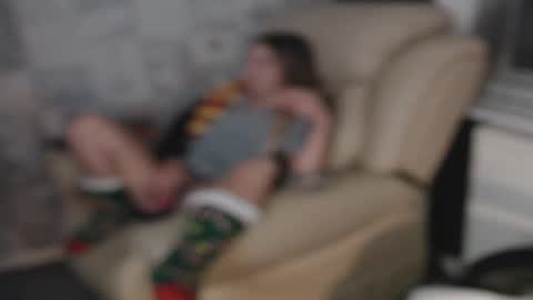 Snapshot of hunterandesme chatting on 10-04-25, 07:01 HunterandEsme online show from 10-04-25, 07:01