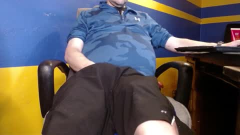 Snapshot of huskyguy chatting on 01-20-25, 04:54 Huskyguy online show from 01-20-25, 04:54