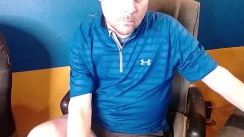 Snapshot of huskyguy chatting on 01-27-25, 05:03 Huskyguy online show from 01-27-25, 05:03