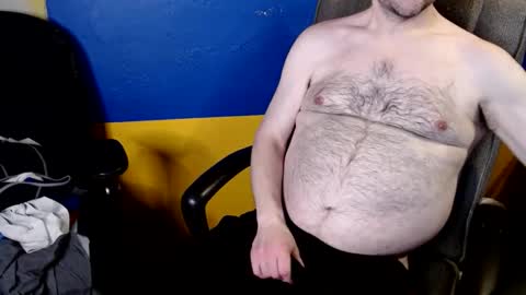 Snapshot of huskyguy chatting on 03-06-25, 04:52 Huskyguy online show from 03-06-25, 04:52