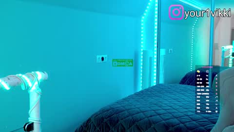 Snapshot of hustleebabyy_vikki chatting on 11-12-25, 07:35 Vika online show from 11-12-25, 07:35