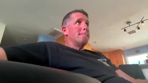 Snapshot of hvacstud4 chatting on 11-23-25, 08:41 hvacstud4 online show from 11-23-25, 08:41