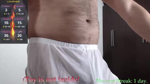 Snapshot of hxmister chatting on 01-04-25, 05:58 Andrew online show from 01-04-25, 05:58