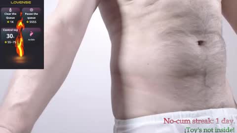 Snapshot of hxmister chatting on 09-20-25, 06:53 Andrew online show from 09-20-25, 06:53