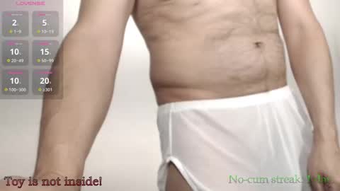 Snapshot of hxmister chatting on 02-15-26, 06:54 Andrew online show from 02-15-26, 06:54