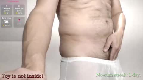 Snapshot of hxmister chatting on 02-17-26, 03:25 Andrew online show from 02-17-26, 03:25