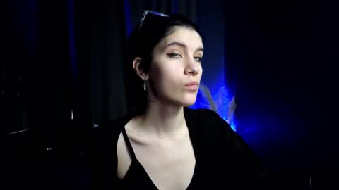 Snapshot of hyeon_jin chatting on 03-04-25, 02:10 Hyeon Jin online show from 03-04-25, 02:10