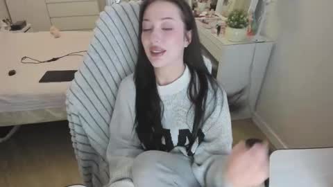 maru online show from 12-22-25, 11:29