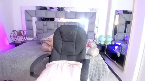 Snapshot of i_akane chatting on 02-19-25, 07:38 Akane online show from 02-19-25, 07:38