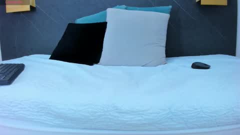 The Dolls online show from 02-10-26, 08:46