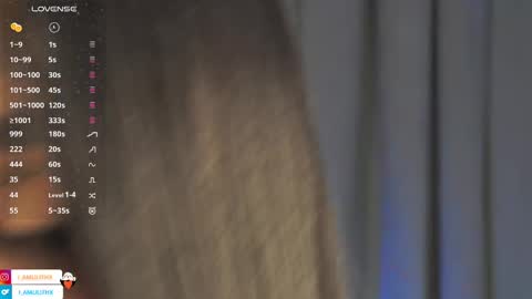 Snapshot of i_amlilithx chatting on 10-16-25, 08:26 - online show from 10-16-25, 08:26