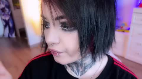 Snapshot of i_died_again chatting on 12-11-24, 11:08 Asya online show from 12-11-24, 11:08