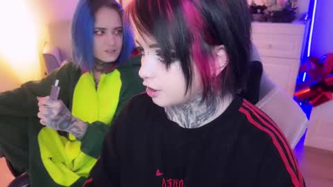 Snapshot of i_died_again chatting on 12-29-24, 11:40 Asya online show from 12-29-24, 11:40