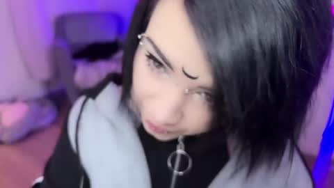 Snapshot of i_died_again chatting on 01-25-25, 10:29 Asya online show from 01-25-25, 10:29