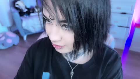 Snapshot of i_died_again chatting on 02-07-25, 12:39 Asya online show from 02-07-25, 12:39