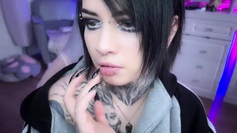 Snapshot of i_died_again chatting on 02-09-25, 10:42 Asya online show from 02-09-25, 10:42