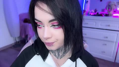 Snapshot of i_died_again chatting on 03-08-25, 01:25 Asya online show from 03-08-25, 01:25