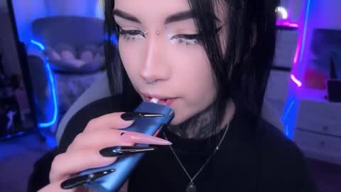 Snapshot of i_died_again chatting on 09-20-25, 09:21 Asya online show from 09-20-25, 09:21