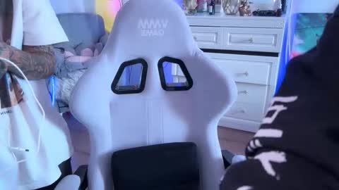 Snapshot of i_died_again chatting on 09-22-25, 11:12 Asya online show from 09-22-25, 11:12