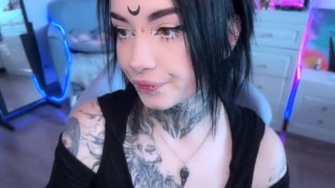 Snapshot of i_died_again chatting on 09-28-25, 09:14 Asya online show from 09-28-25, 09:14