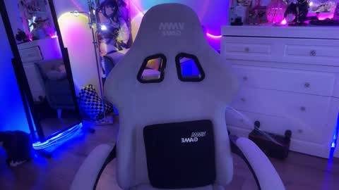 Snapshot of i_died_again chatting on 12-20-25, 09:27 Asya online show from 12-20-25, 09:27