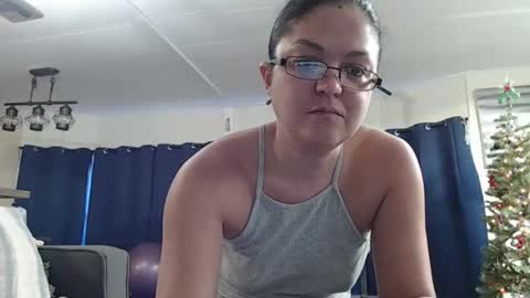 Snapshot of i_fetishize_u chatting on 01-05-25, 08:42 ShortStuff online show from 01-05-25, 08:42