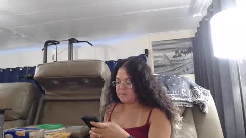 Snapshot of i_fetishize_u chatting on 05-28-26, 05:54 ShortStuff online show from 05-28-26, 05:54
