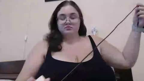 Snapshot of i_fucked_u_yesterday chatting on 10-02-25, 08:32 Dominika online show from 10-02-25, 08:32