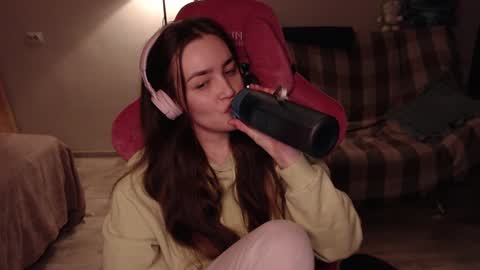 elisabeth online show from 02-08-25, 04:47