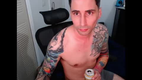 Snapshot of i_man_van chatting on 07-17-26, 09:27 Rylan Chase online show from 07-17-26, 09:27
