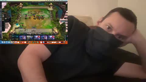 Snapshot of i_o_ro chatting on 12-02-24, 07:47 i o ro online show from 12-02-24, 07:47