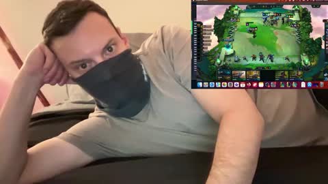 Snapshot of i_o_ro chatting on 12-10-24, 07:58 i o ro online show from 12-10-24, 07:58