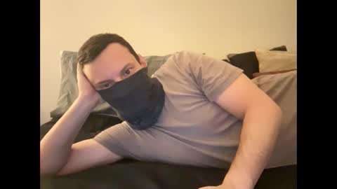 Snapshot of i_o_ro chatting on 12-17-24, 12:45 i o ro online show from 12-17-24, 12:45