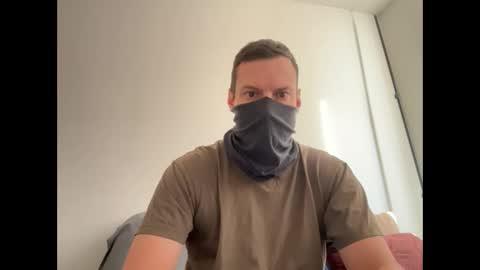 Snapshot of i_o_ro chatting on 12-20-24, 07:17 i o ro online show from 12-20-24, 07:17