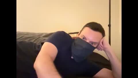 Snapshot of i_o_ro chatting on 12-22-24, 05:12 i o ro online show from 12-22-24, 05:12