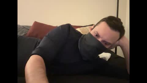 Snapshot of i_o_ro chatting on 12-23-24, 06:33 i o ro online show from 12-23-24, 06:33