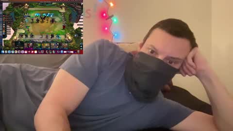 Snapshot of i_o_ro chatting on 12-29-24, 02:06 i o ro online show from 12-29-24, 02:06