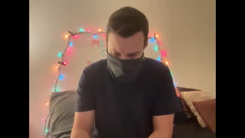 Snapshot of i_o_ro chatting on 01-01-25, 01:47 i o ro online show from 01-01-25, 01:47