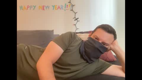 Snapshot of i_o_ro chatting on 01-01-25, 09:52 i o ro online show from 01-01-25, 09:52