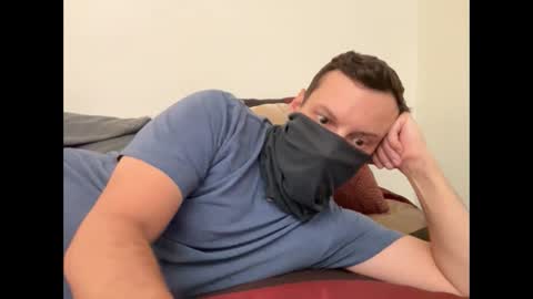 Snapshot of i_o_ro chatting on 09-12-25, 02:22 i o ro online show from 09-12-25, 02:22