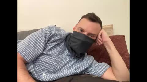 Snapshot of i_o_ro chatting on 10-22-25, 02:56 i o ro online show from 10-22-25, 02:56