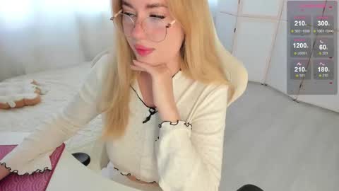 Snapshot of i_want_you_eva chatting on 09-11-25, 10:59 HiI am EvaPVT is open online show from 09-11-25, 10:59