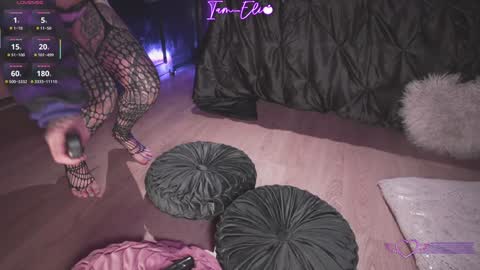 Snapshot of iam_eli chatting on 11-06-25, 11:26 online show from 11-06-25, 11:26