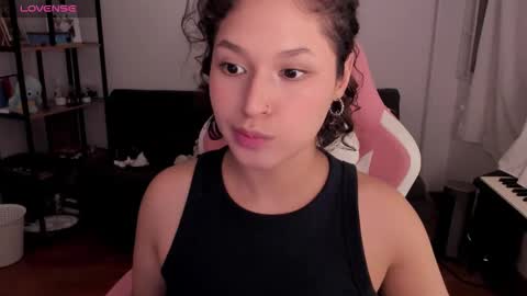 On instagram Imm  NikkiHelp me reach 100 likes online show from 12-05-25, 12:41