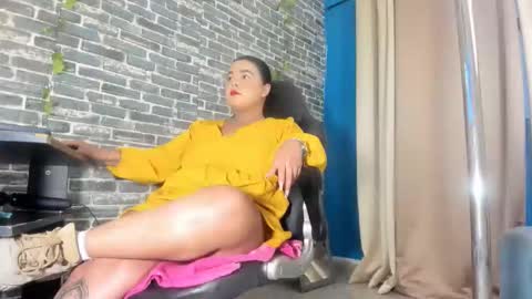 Snapshot of iam_samy chatting on 09-30-25, 11:26 Samy online show from 09-30-25, 11:26