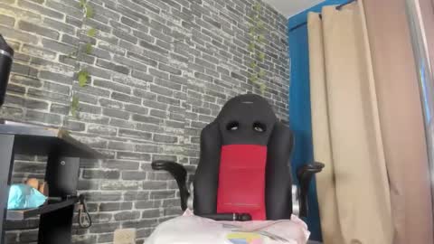 Snapshot of iam_samy chatting on 10-06-25, 11:29 Samy online show from 10-06-25, 11:29